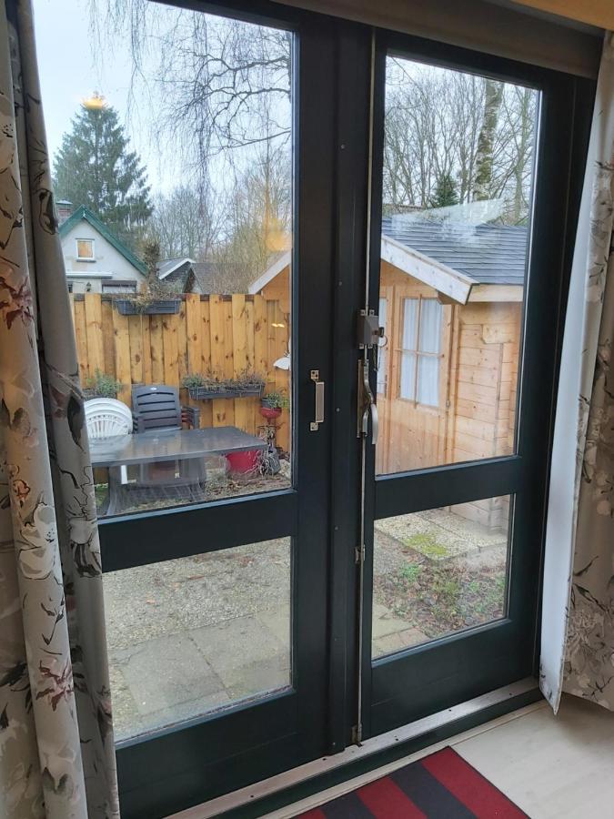 Comfortabel En Gezellig Familie Chalet Tot 6 Personen Op De Veluwe Bungalowpark De Kern Putten Εξωτερικό φωτογραφία