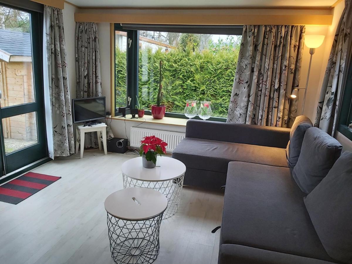 Comfortabel En Gezellig Familie Chalet Tot 6 Personen Op De Veluwe Bungalowpark De Kern Putten Εξωτερικό φωτογραφία