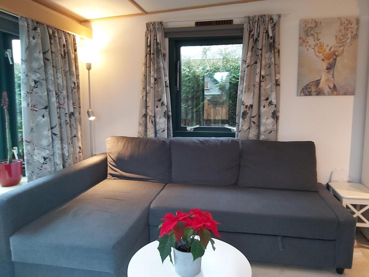 Comfortabel En Gezellig Familie Chalet Tot 6 Personen Op De Veluwe Bungalowpark De Kern Putten Εξωτερικό φωτογραφία