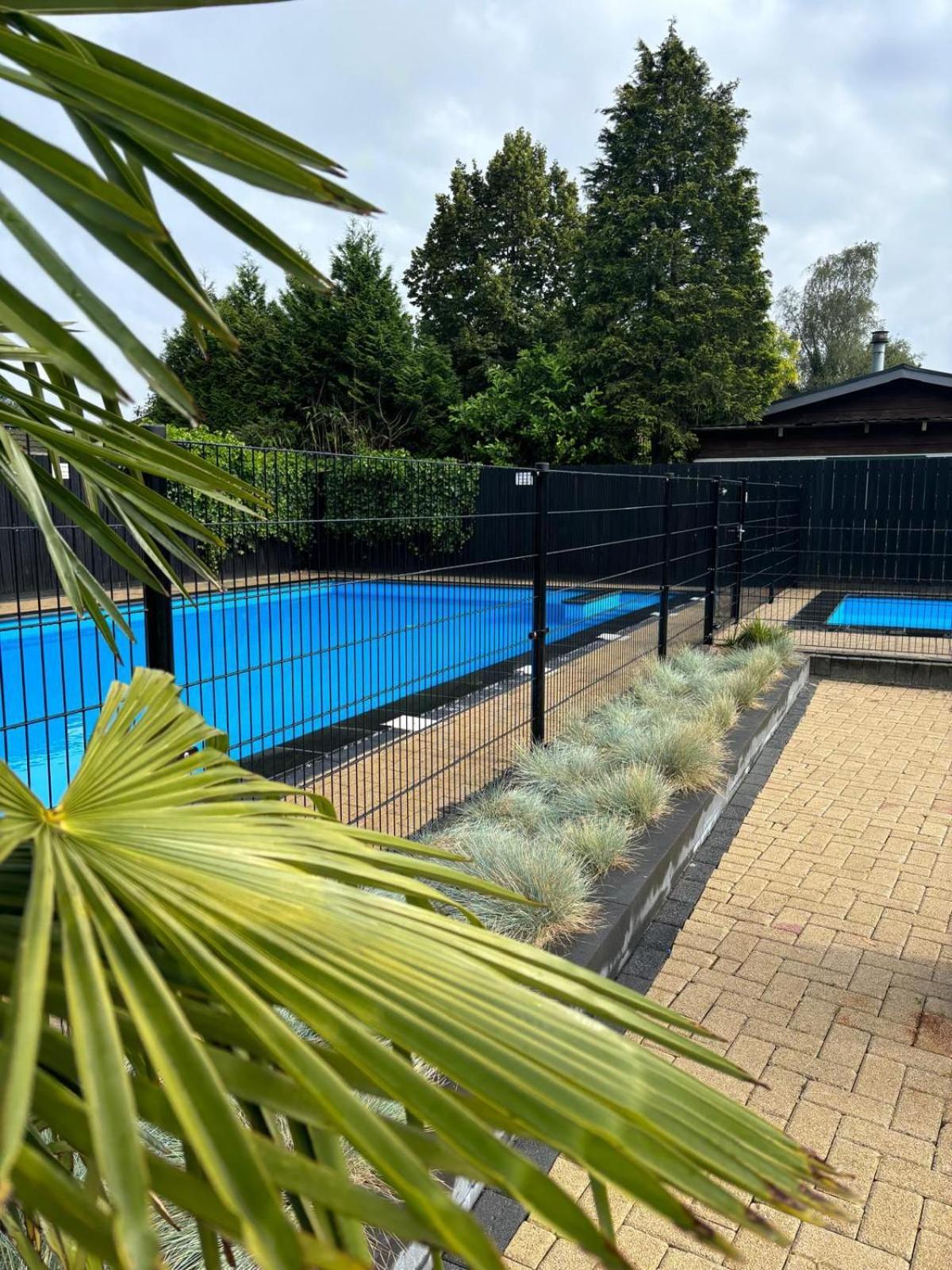 Comfortabel En Gezellig Familie Chalet Tot 6 Personen Op De Veluwe Bungalowpark De Kern Putten Εξωτερικό φωτογραφία