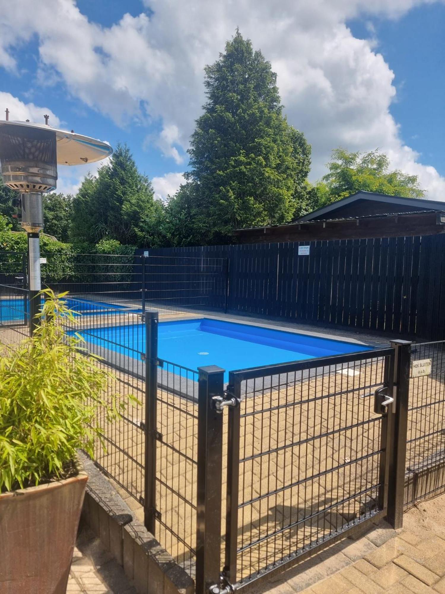 Comfortabel En Gezellig Familie Chalet Tot 6 Personen Op De Veluwe Bungalowpark De Kern Putten Εξωτερικό φωτογραφία